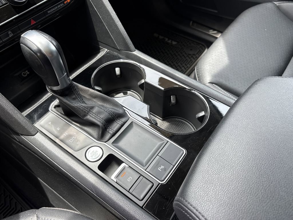 Used 2019 Volkswagen Atlas SEL R-Line FWD image 27