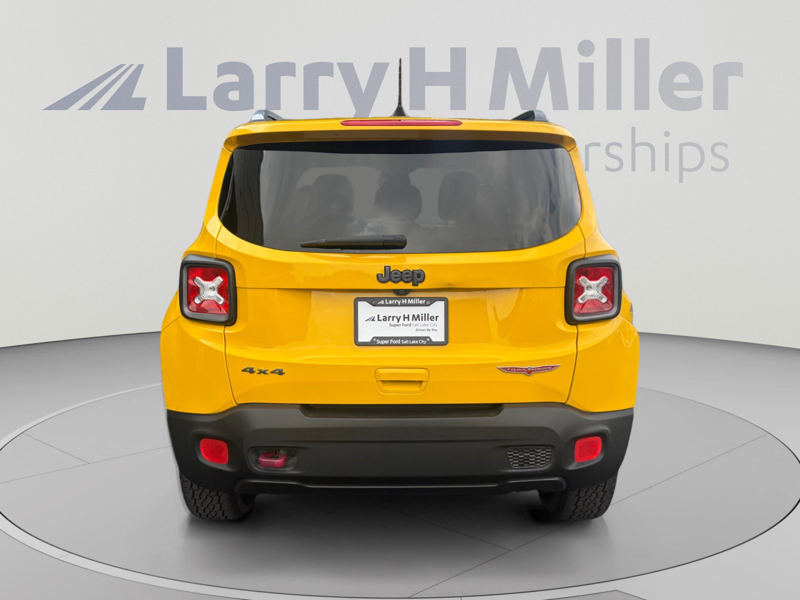 Used 2018 Jeep Renegade Trailhawk w/ Cold Weather Group II AWD/4WD image 4