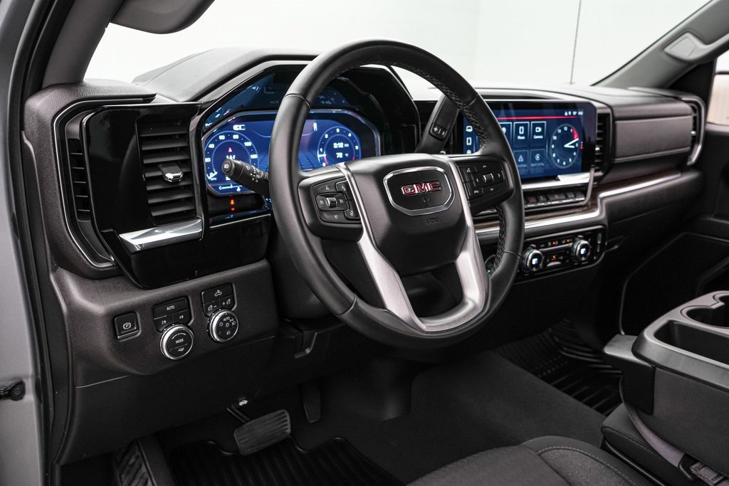 Used 2024 GMC Sierra 1500 Elevation image 13