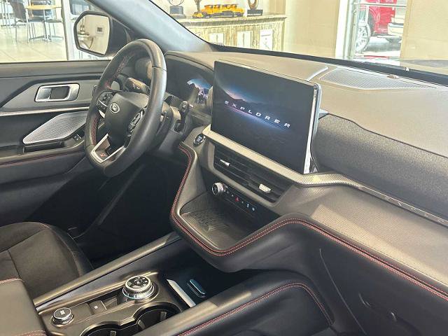 Certified 2025 Ford Explorer ST AWD/4WD image 29