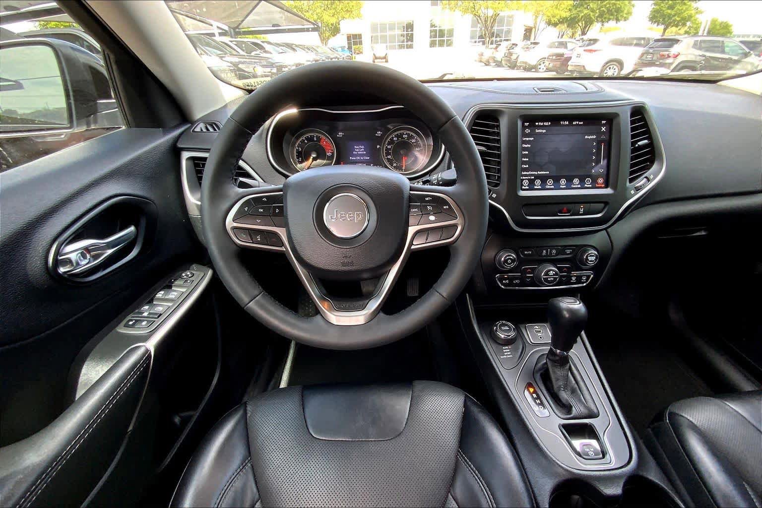 Used 2022 Jeep Cherokee Latitude Lux AWD/4WD image 10