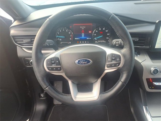 Certified 2023 Ford Explorer XLT w/ Equipment Group 202A image 15