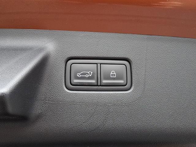 Used 2025 Hyundai Santa Fe XRT image 27