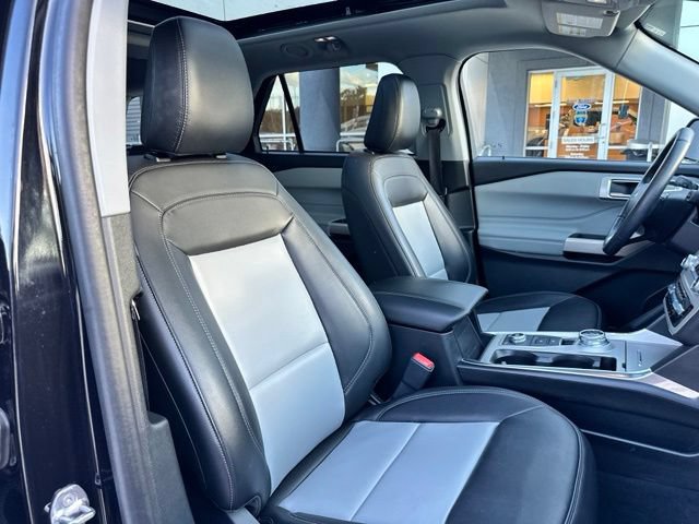 Certified 2023 Ford Explorer XLT w/ Equipment Group 202A AWD/4WD image 56