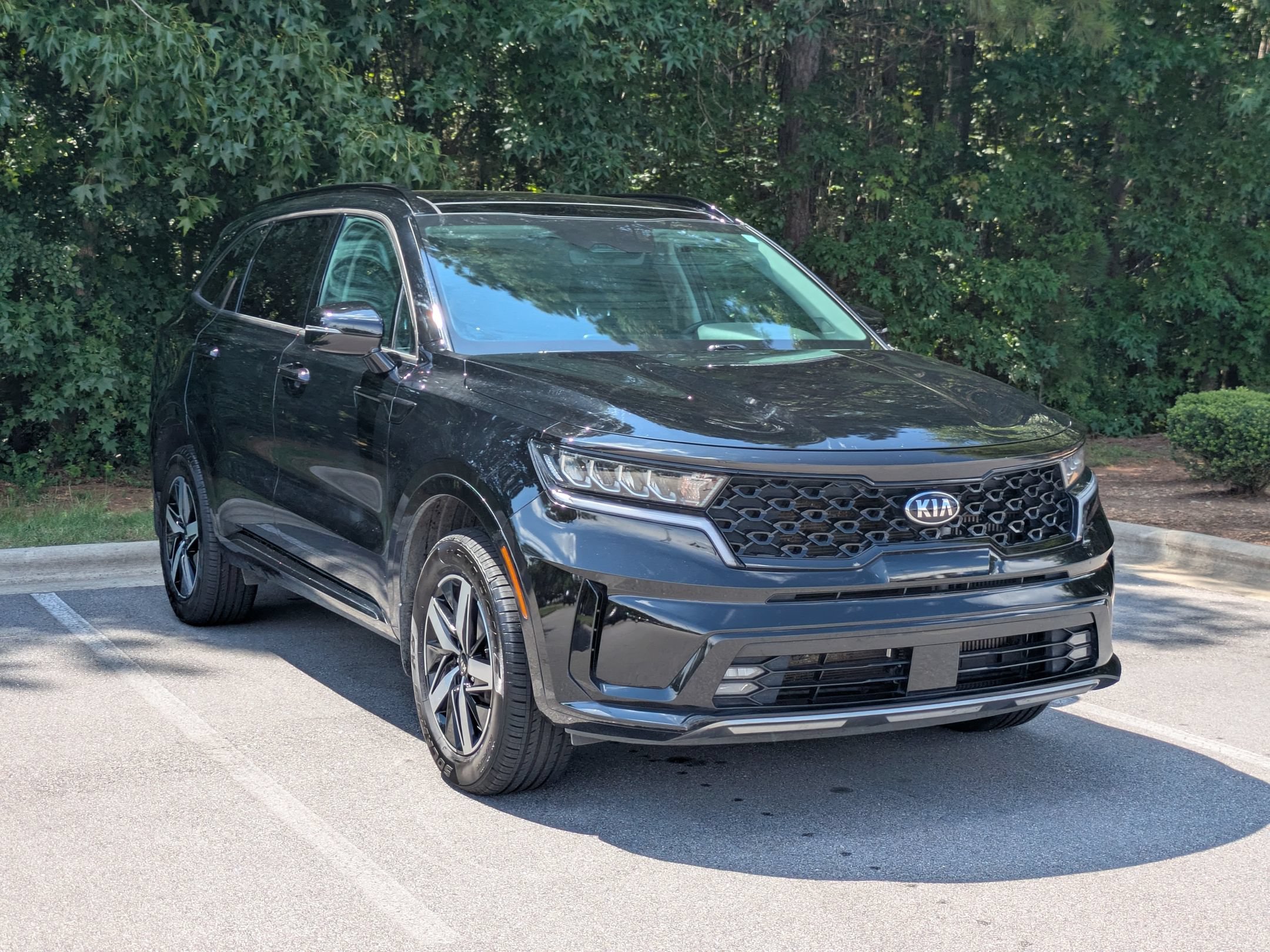 Used 2021 Kia Sorento EX w/ Panoramic Sunroof Package AWD/4WD image 2