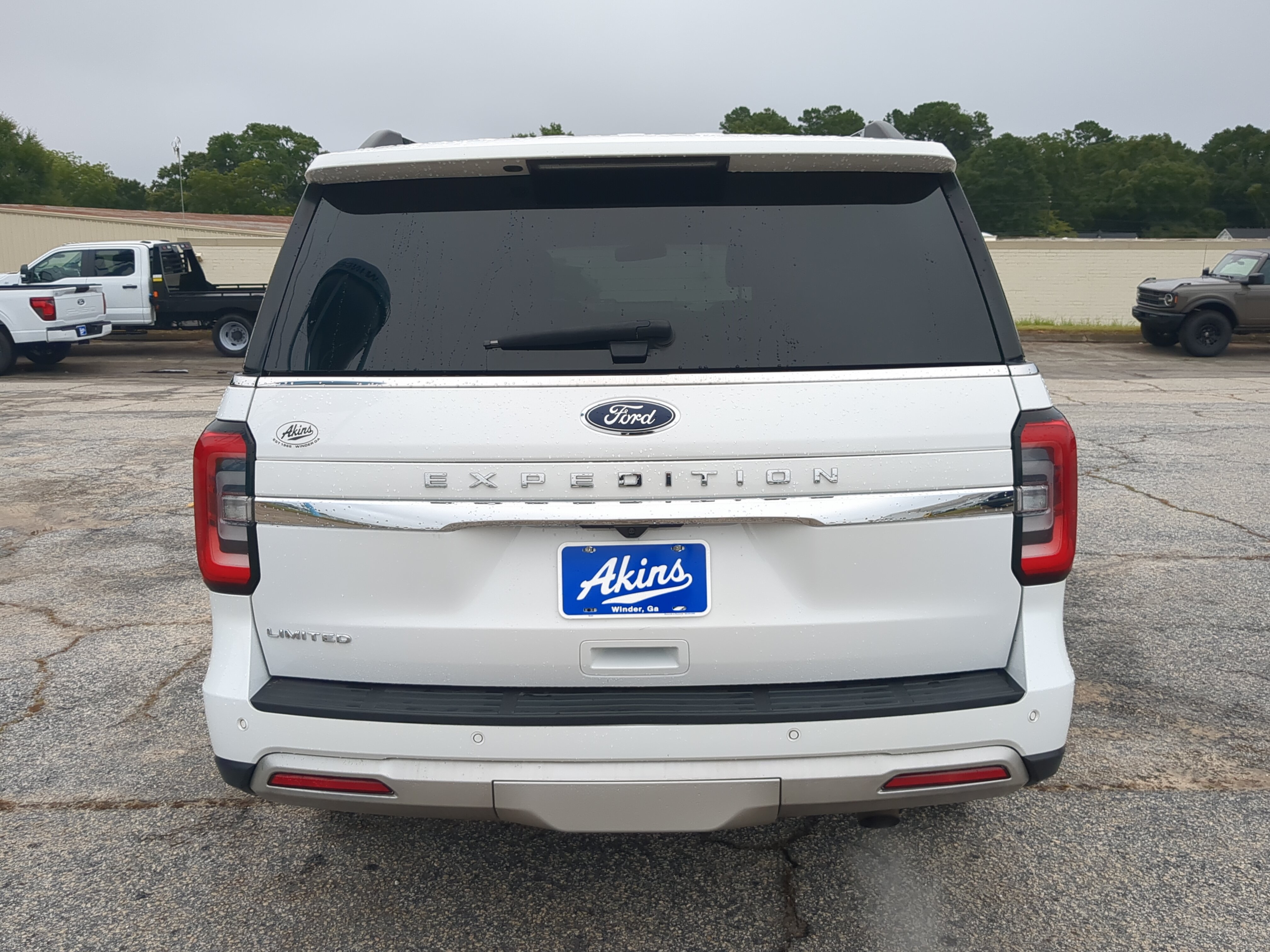Certified 2022 Ford Expedition Limited AWD/4WD image 4