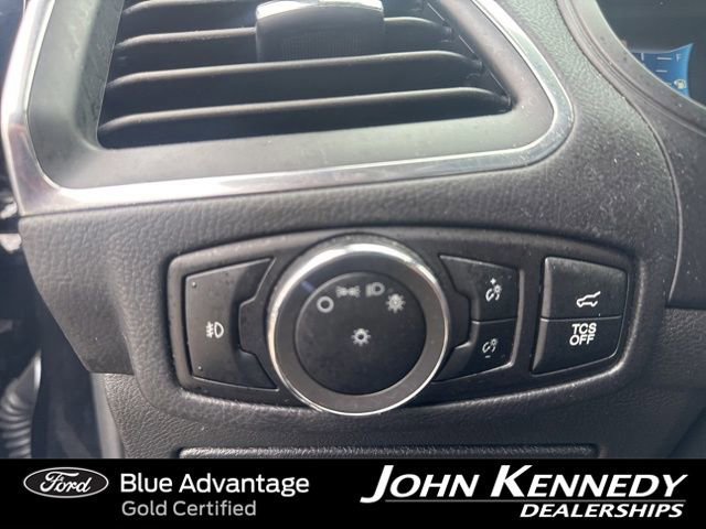 Certified 2024 Ford Edge Titanium w/ Equipment Group 301A image 9