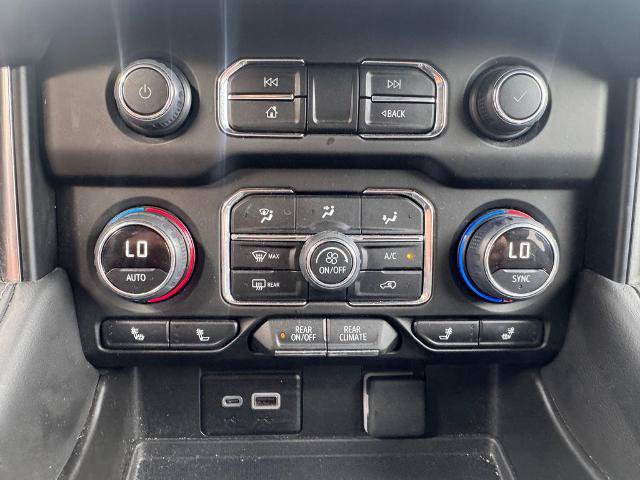Used 2024 Chevrolet Tahoe Z71 w/ Luxury Package AWD/4WD image 23