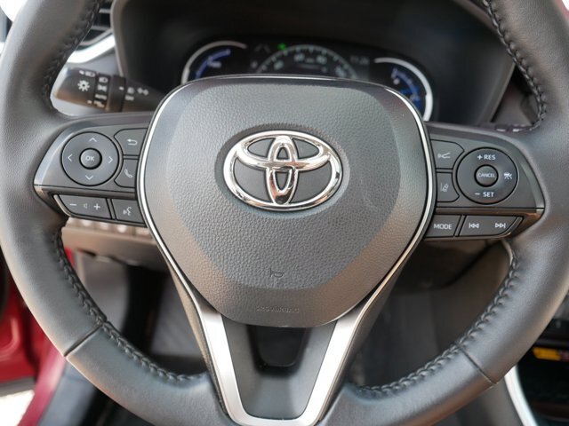 Used 2022 Toyota RAV4 Limited AWD/4WD image 24