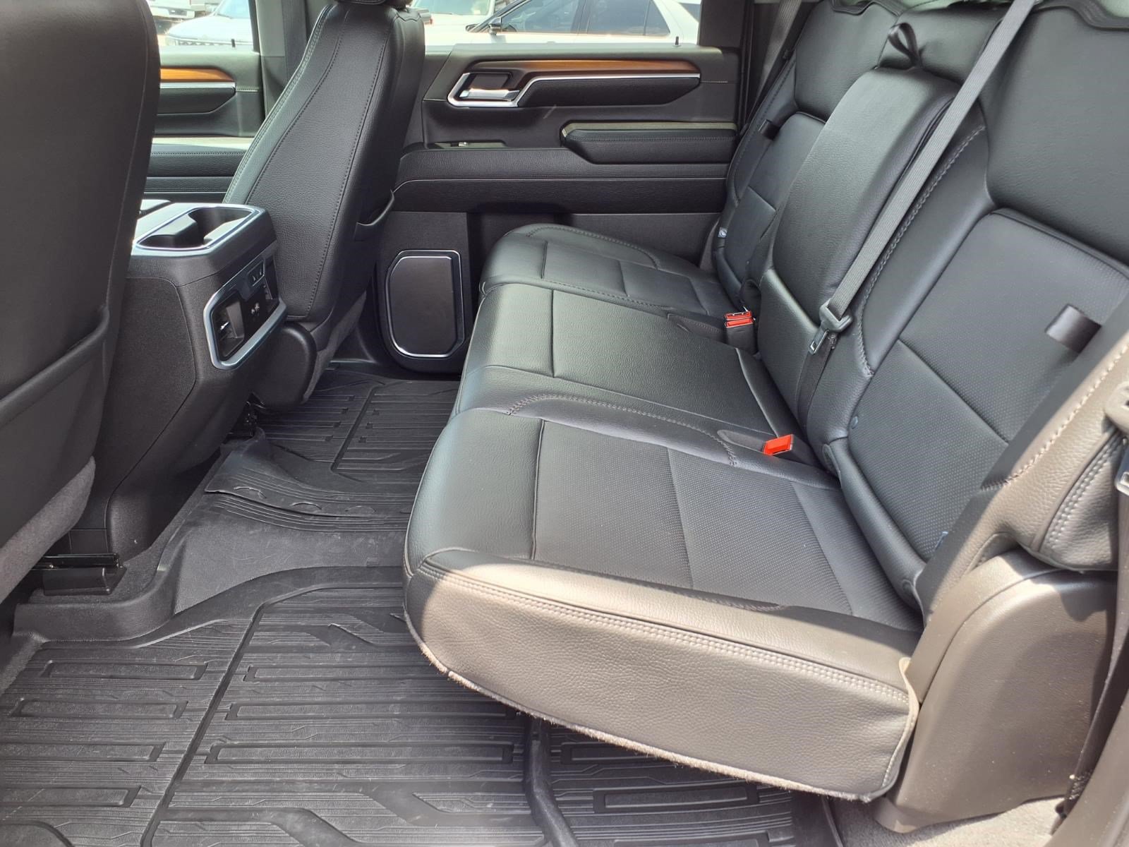 Used 2025 GMC Sierra 2500 Denali w/ Denali Reserve Package AWD/4WD image 11