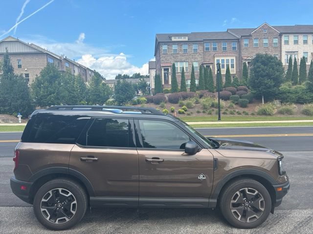 Certified 2022 Ford Bronco Sport Outer Banks w/ Tech Package AWD/4WD image 3