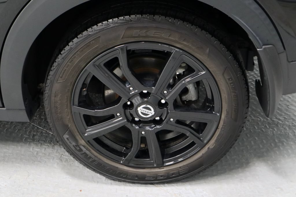 Used 2021 Nissan Kicks SR w/ SR Premium Package FWD image 19