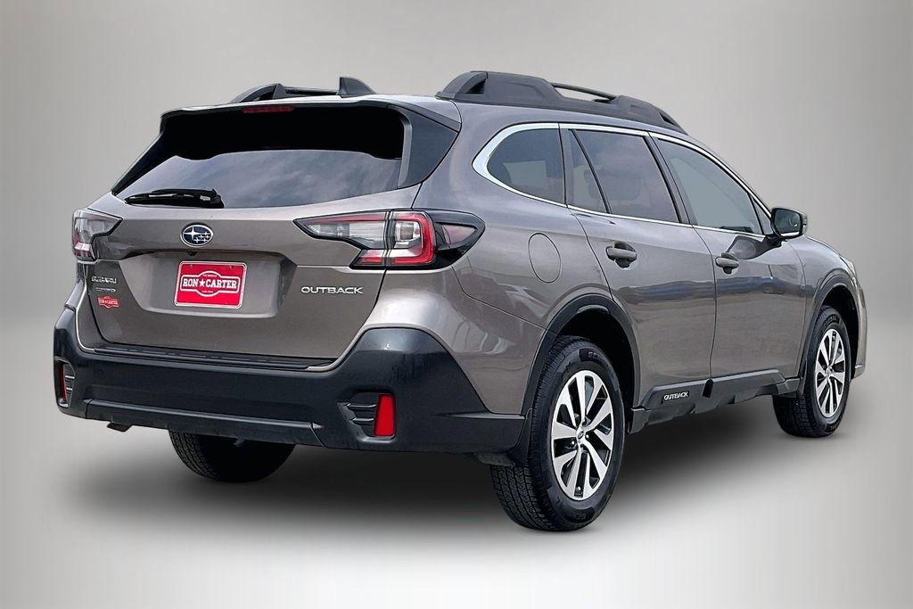 Used 2022 Subaru Outback Premium image 4