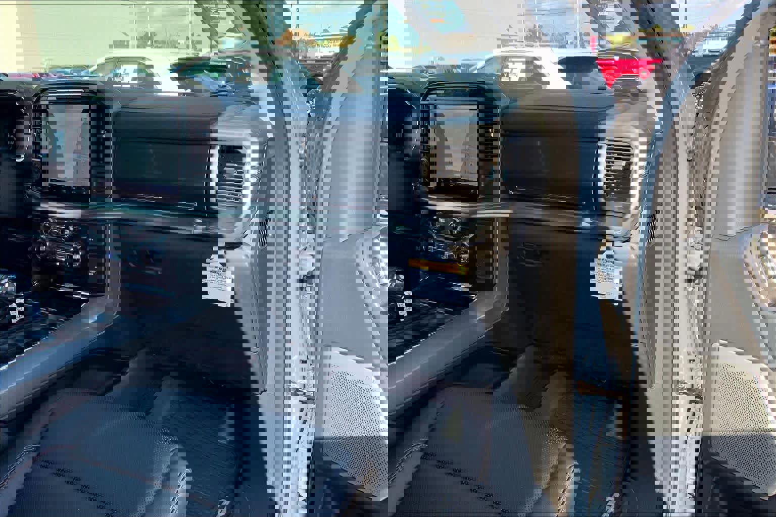 Certified 2023 Ford F150 Lariat w/ Equipment Group 502A High image 18