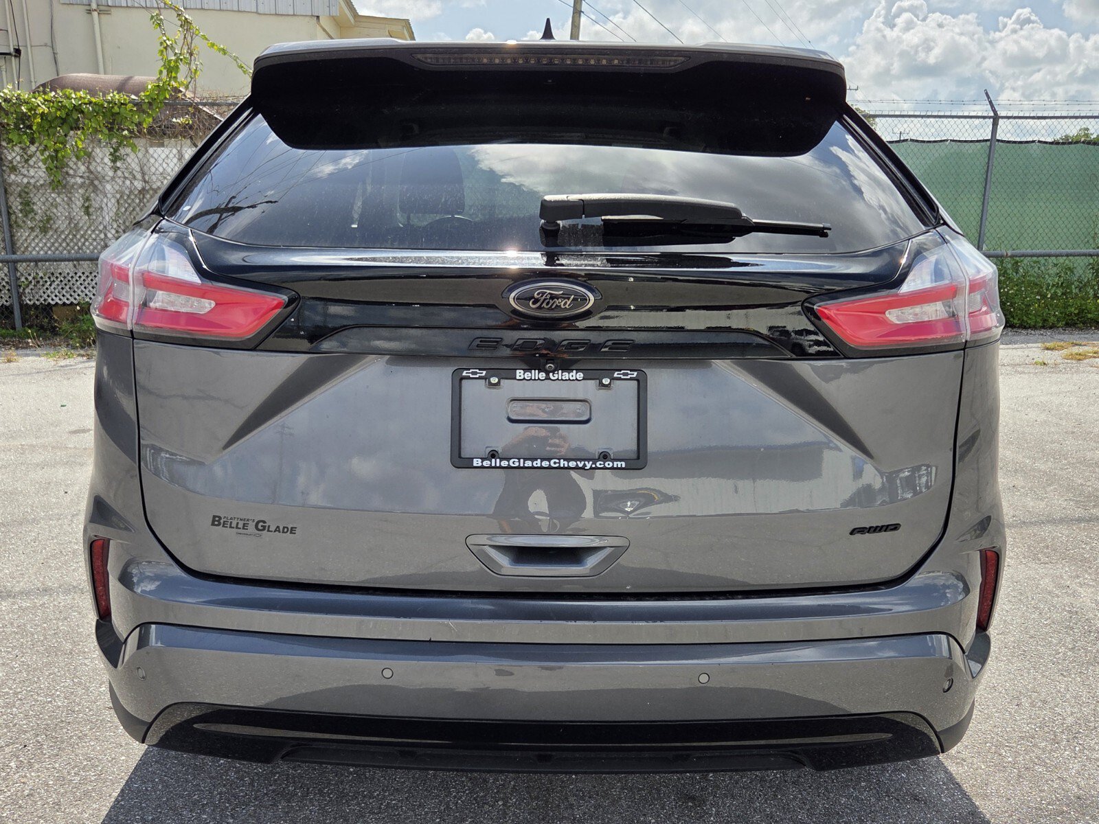 Certified 2022 Ford Edge SE w/ Black Appearance Package AWD/4WD image 4