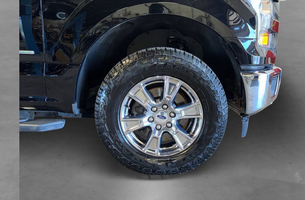 Certified 2017 Ford F150 XLT w/ Equipment Group 302A Luxury AWD/4WD image 19