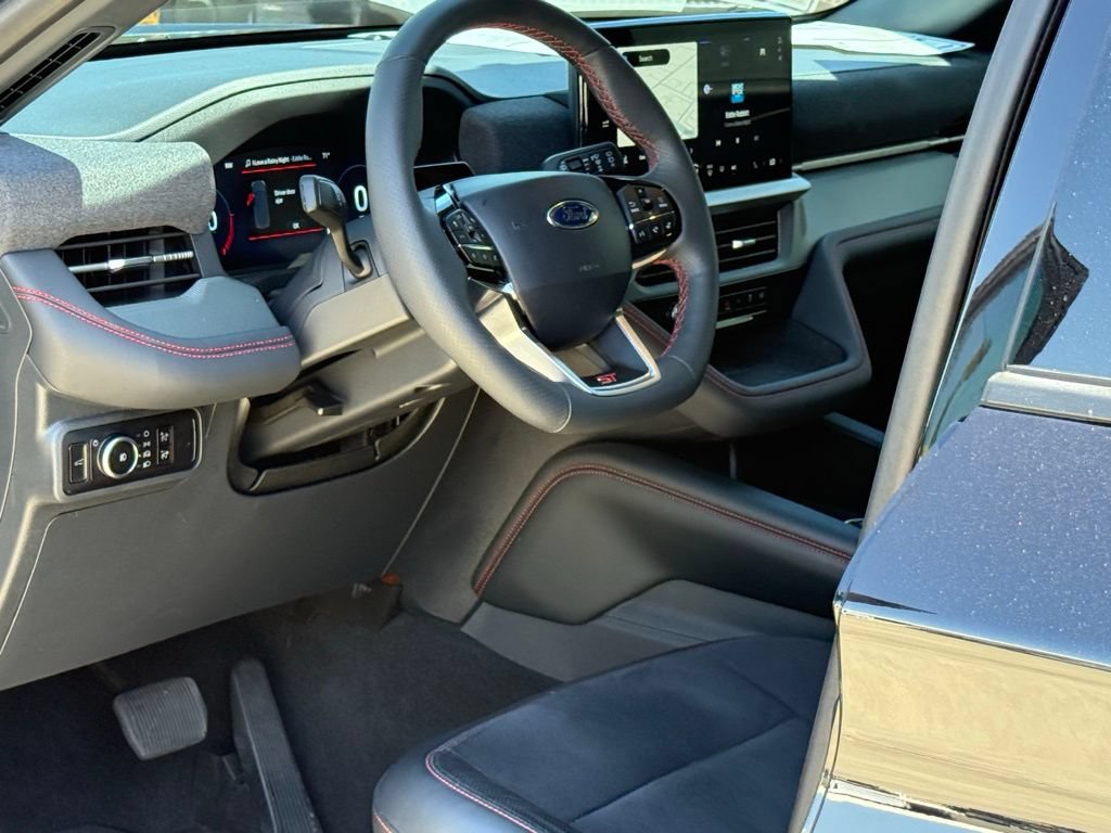 Certified 2026 Ford Explorer ST w/ Sun And Sound Package AWD/4WD image 7