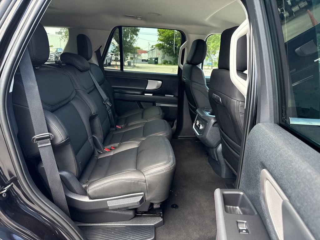 Certified 2025 Ford Expedition Active RWD image 30