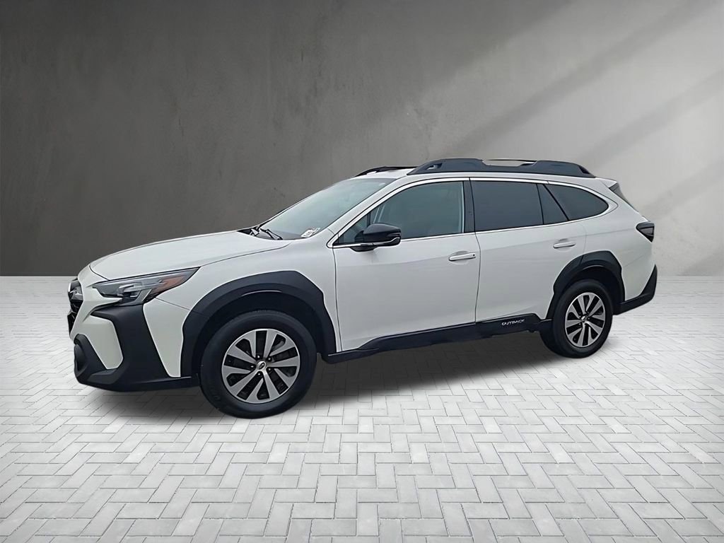 Used 2023 Subaru Outback Premium image 1