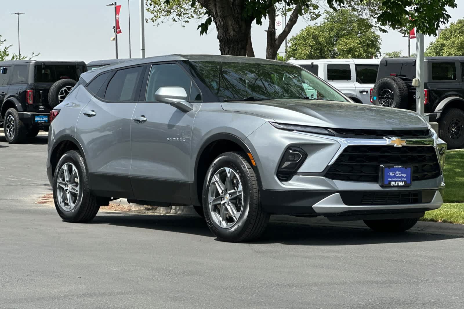 Used 2025 Chevrolet Blazer LT AWD/4WD image 9