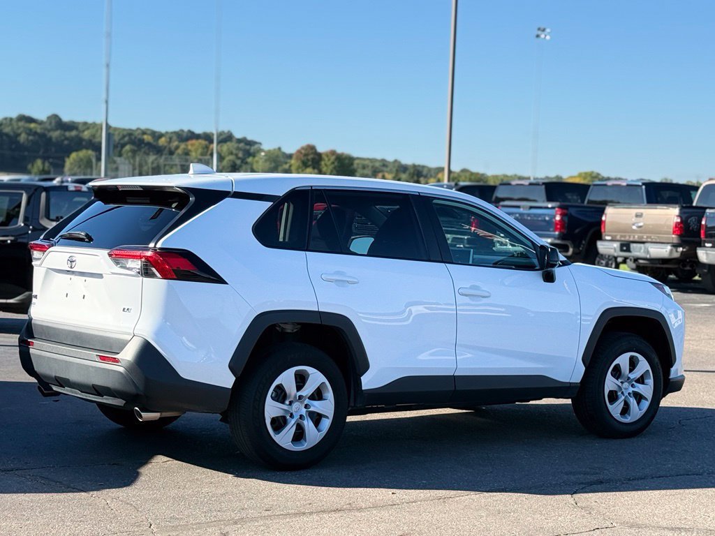 Used 2025 Toyota RAV4 LE FWD image 25