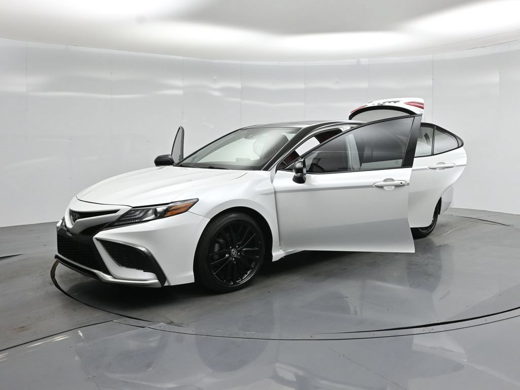 Used 2021 Toyota Camry XSE w/ Navigation Package FWD image 30