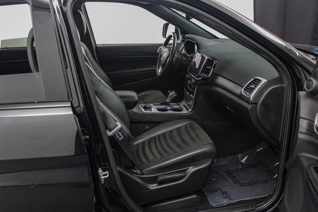 Used 2022 Jeep Grand Cherokee Laredo X AWD/4WD image 24