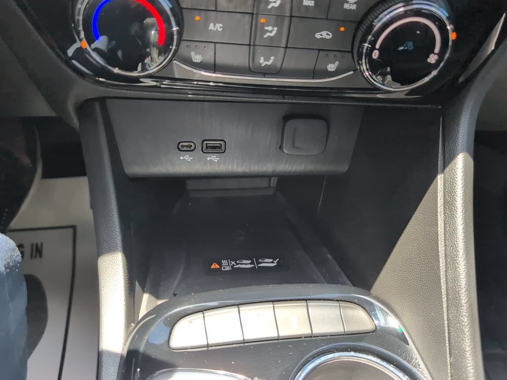 Used 2025 Buick Encore GX Sport Touring w/ Advanced Technology Package FWD image 20
