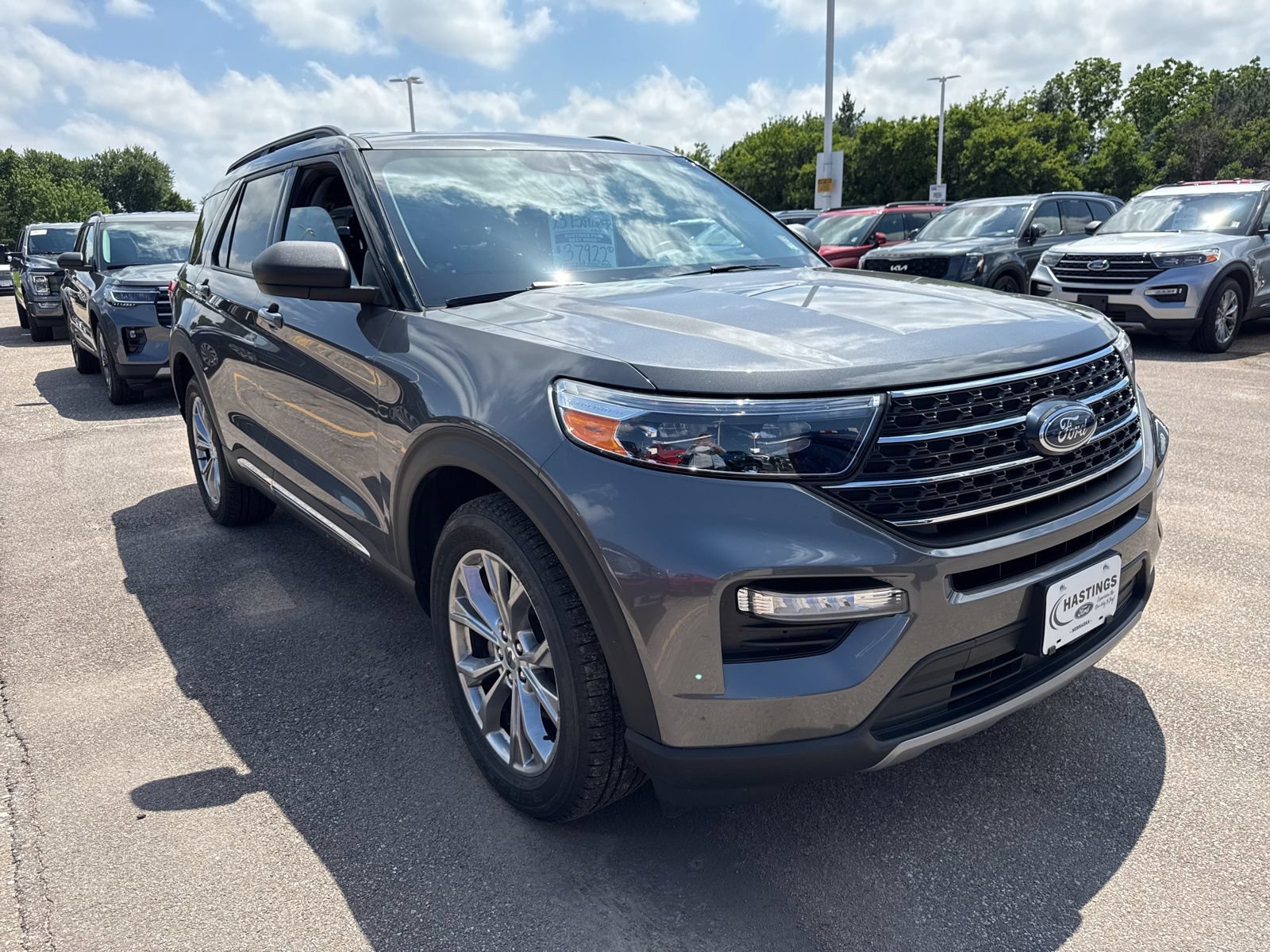 Certified 2023 Ford Explorer XLT w/ Equipment Group 202A AWD/4WD image 11