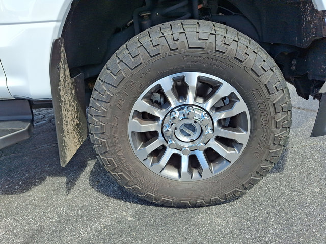Certified 2020 Ford F250 Lariat w/ FX4 Off-Road Package AWD/4WD image 9