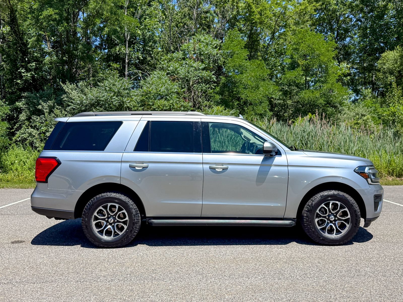 Certified 2023 Ford Expedition XLT AWD/4WD image 7