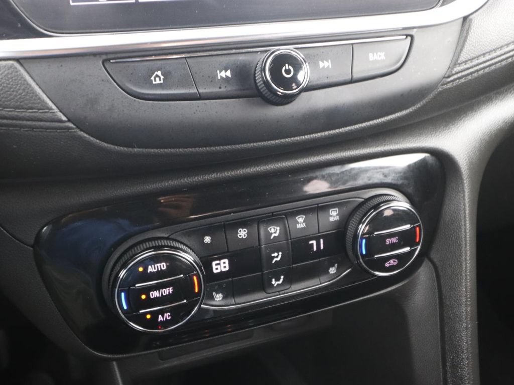 Used 2021 Buick Encore GX Essence w/ Advanced Technology Package AWD/4WD image 20