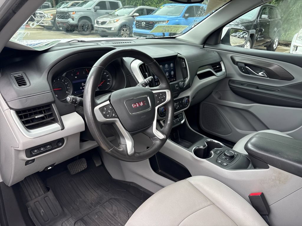 Used 2022 GMC Terrain SLT w/ Tech Package FWD image 6