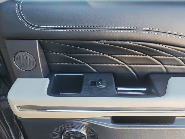 Certified 2021 Ford Expedition Platinum image 31