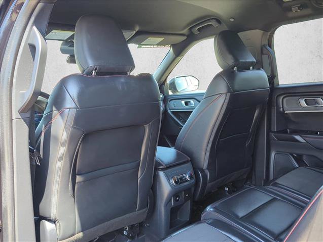 Certified 2025 Ford Explorer ST-Line w/ ST-Line Street Pack AWD/4WD image 18