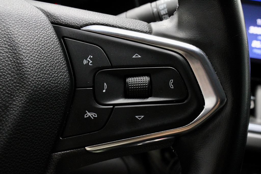Used 2024 Chevrolet Trax ACTIV w/ Driver Confidence Package FWD image 29