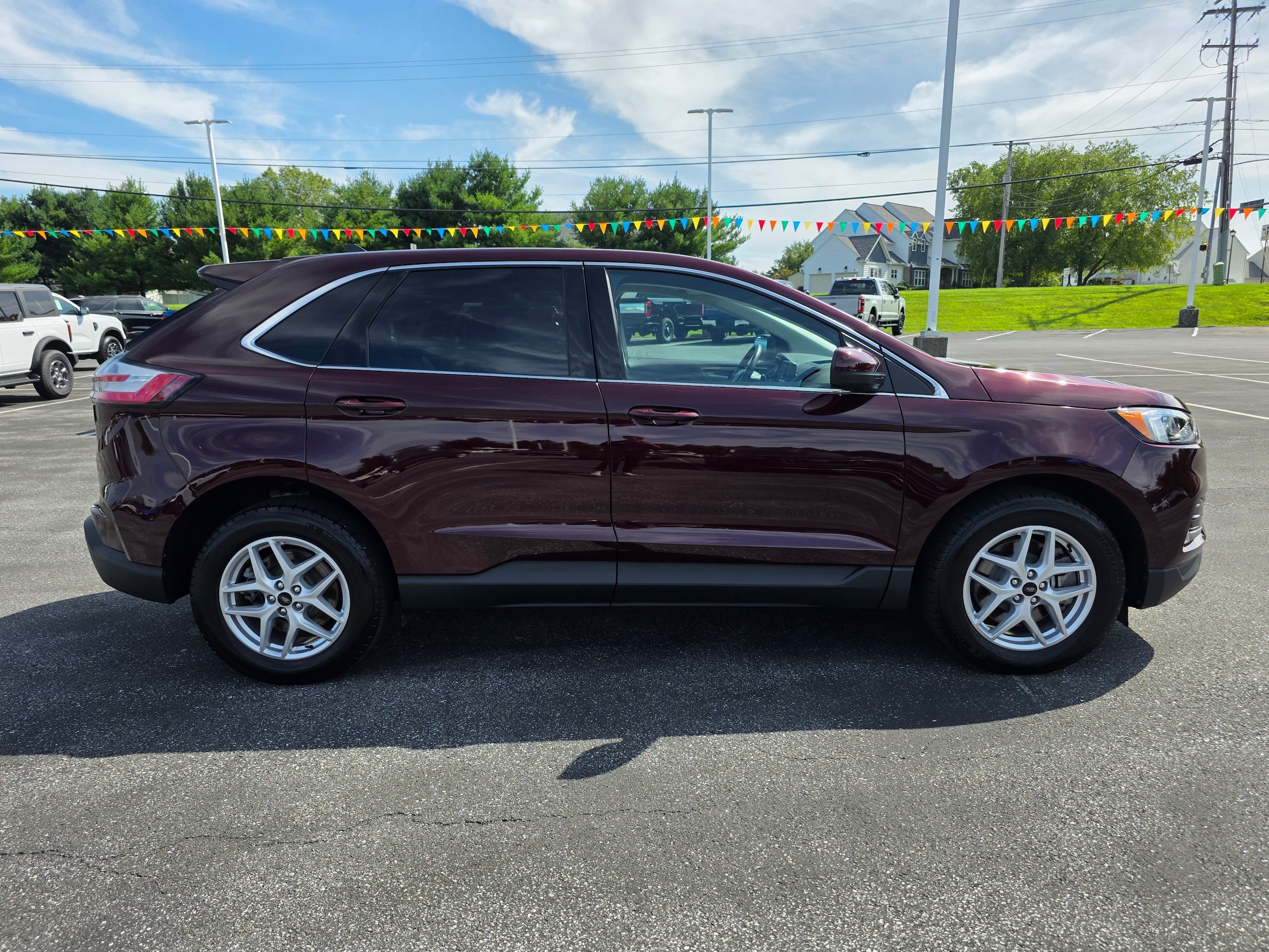 Certified 2023 Ford Edge SEL w/ Convenience Package AWD/4WD image 5