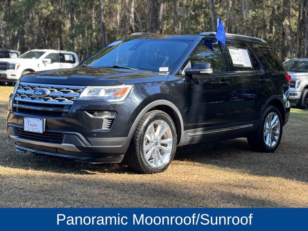 Certified 2018 Ford Explorer XLT w/ Equipment Group 202A image 4