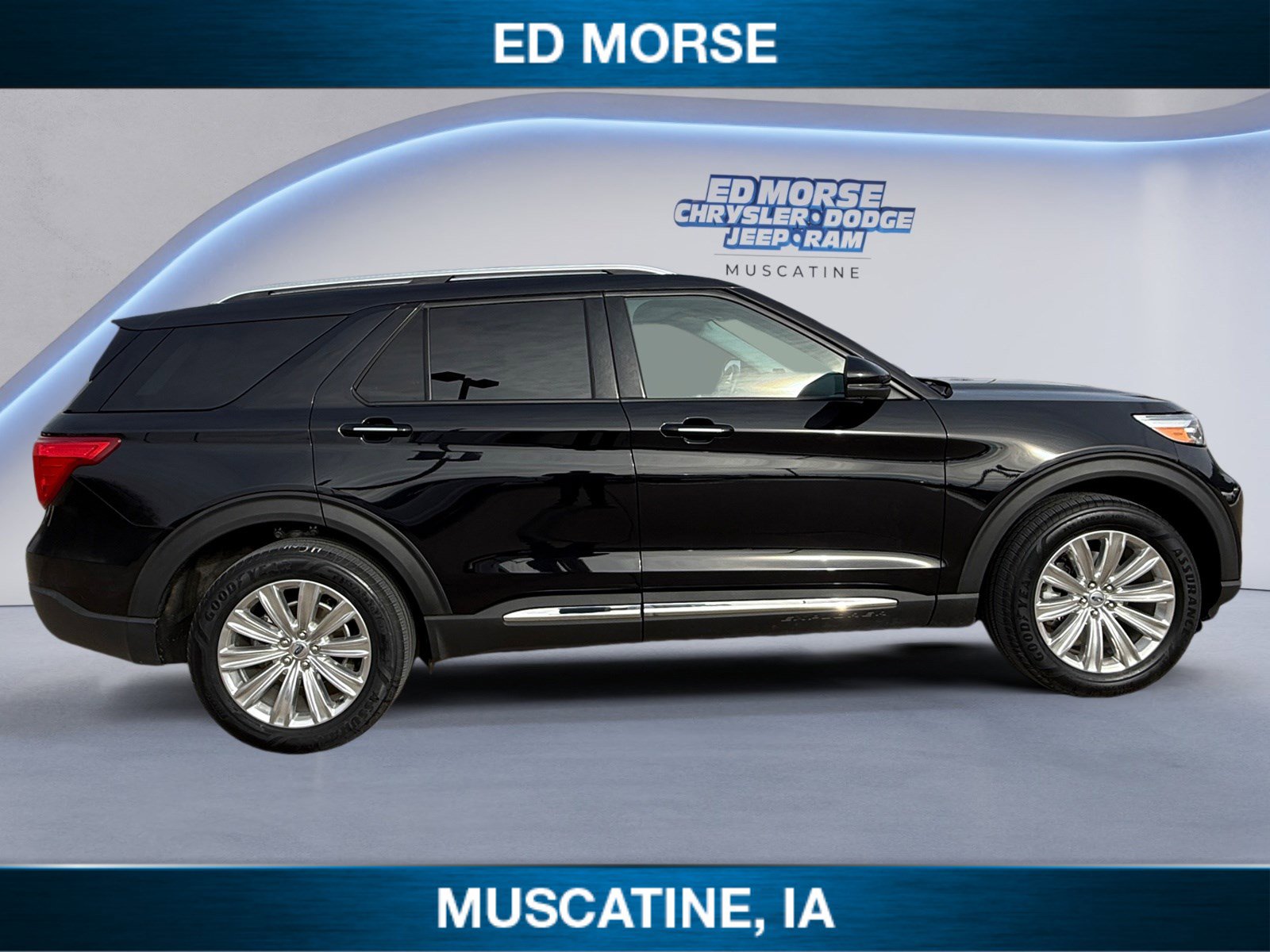 Certified 2022 Ford Explorer Limited w/ Limited Technology Package image 6