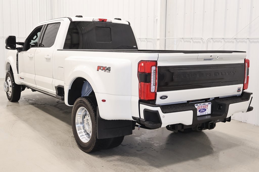 Certified 2025 Ford F450 Platinum w/ FX4 Off-Road Package image 3