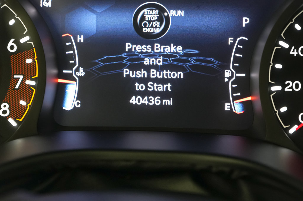 Used 2022 Jeep Compass Limited AWD/4WD image 17