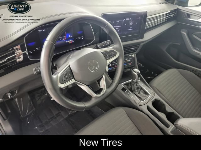 Used 2025 Volkswagen Jetta S FWD image 13