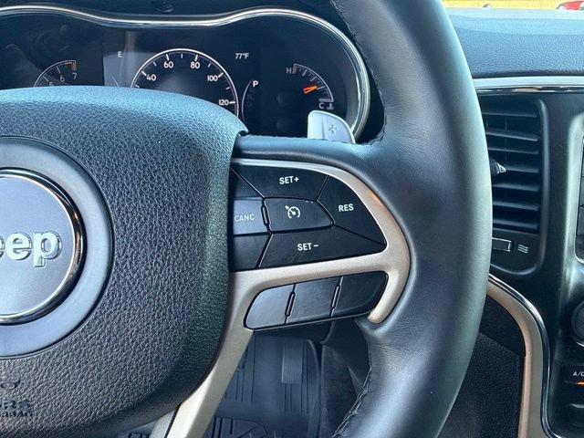 Used 2017 Jeep Grand Cherokee Laredo AWD/4WD image 24