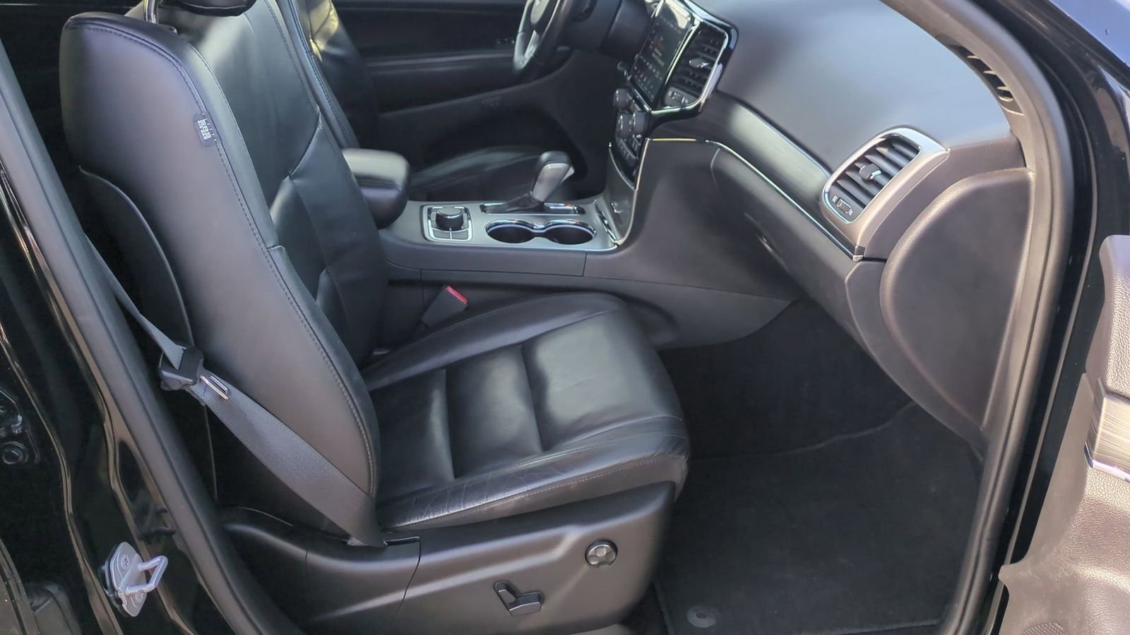 Used 2019 Jeep Grand Cherokee Limited w/ Trailer Tow Group IV image 24