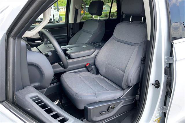 Certified 2025 Ford Expedition Active RWD image 31