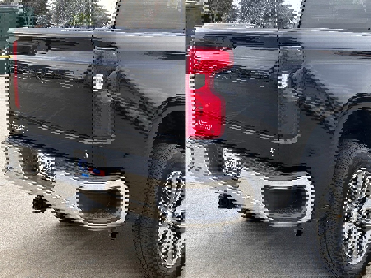 Used 2022 Chevrolet Silverado 1500 LT image 8