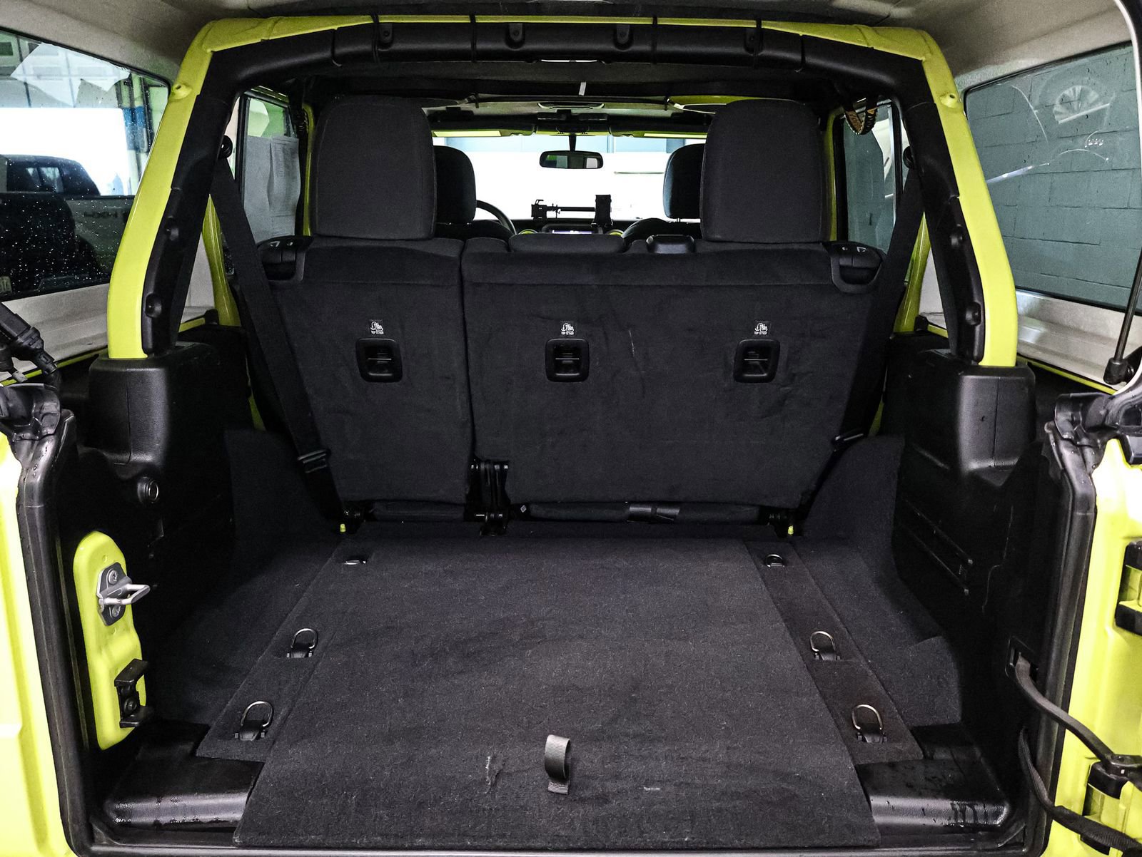 Used 2023 Jeep Wrangler Willys image 16