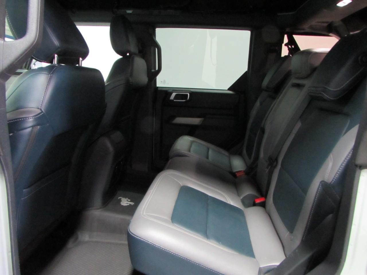 Certified 2021 Ford Bronco Outer Banks w/ Sasquatch Package AWD/4WD image 15