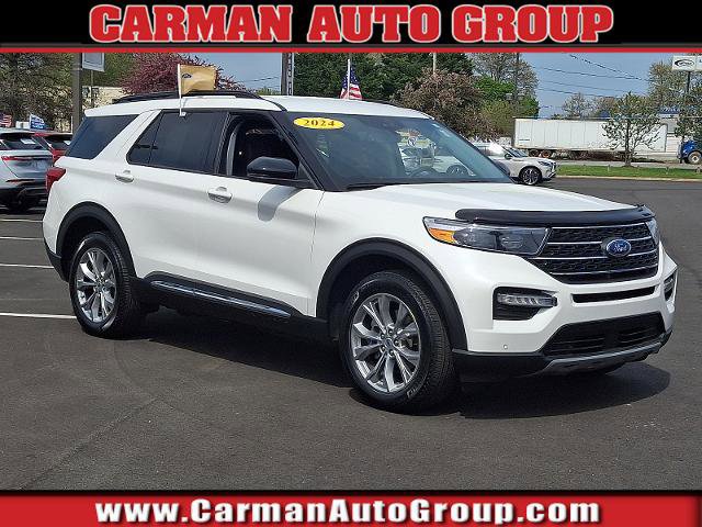 Certified 2024 Ford Explorer XLT w/ Equipment Group 202A AWD/4WD image 1