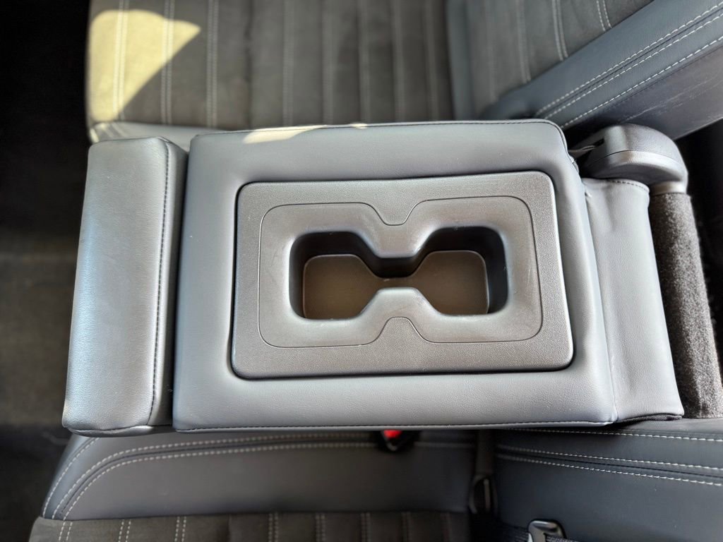 Used 2024 Mitsubishi Outlander SE image 30